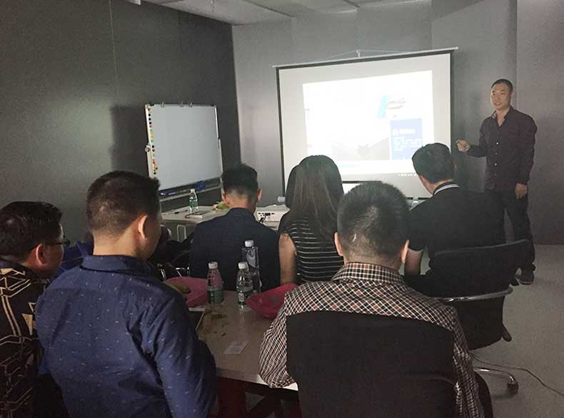 柏爾斯霍總現(xiàn)場分享團隊建設(shè)
